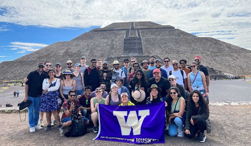 Cynthia Vargas Hernandez, an MBA student at the UW Foster School, took the school’s value of community—comunidad—in Mexico City Foster MBA Students Experience Community—Comunidad—in Mexico City