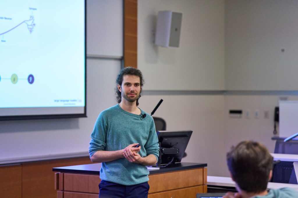 Foster School of Business professor Léonard Boussioux teaching AI in the classroom