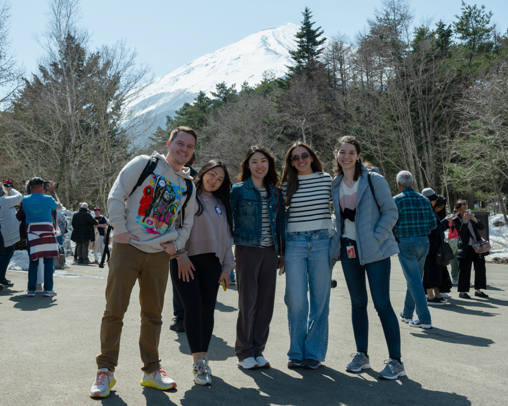 Foster MBA students visit Japan