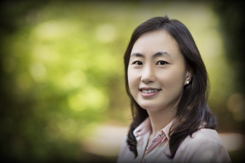 Hyeunjung (Elina) Hwang, Assistant Professor of Information Systems