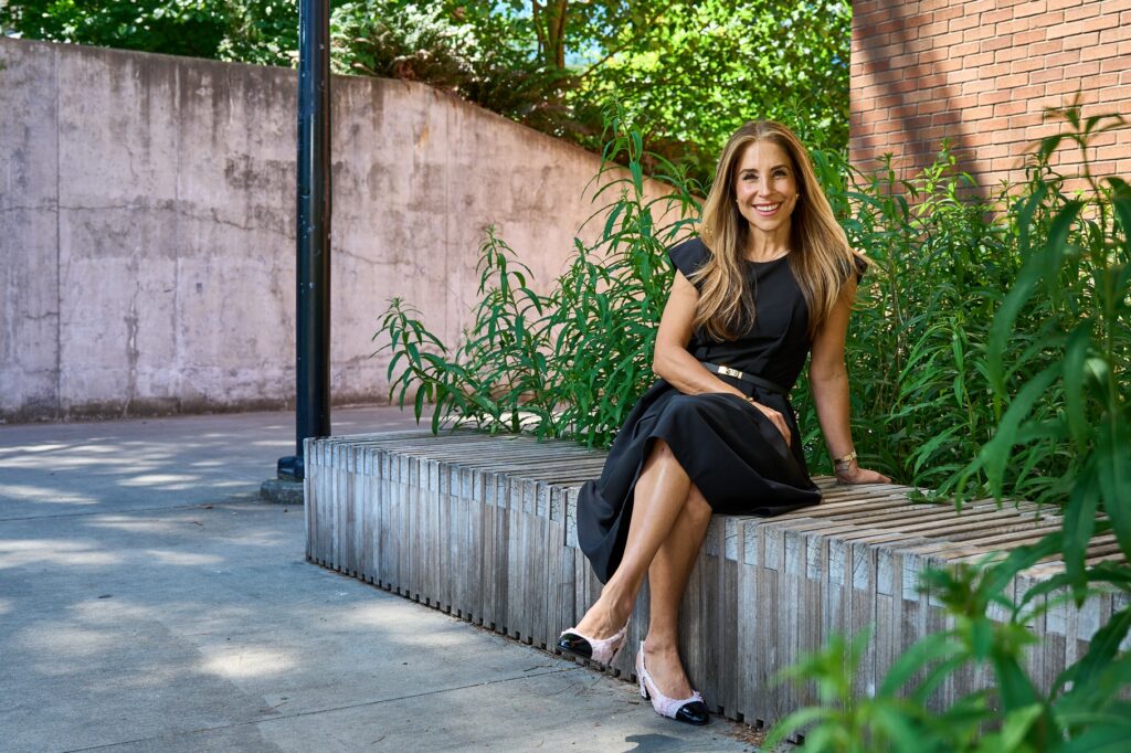 Dr. Chambers is one of just 750 oculofacial plastic and reconstructive surgeons worldwide. Since 2015, she has practiced at The Everett Clinic in Seattle, where she currently chairs both the ophthalmology and optometry departments.