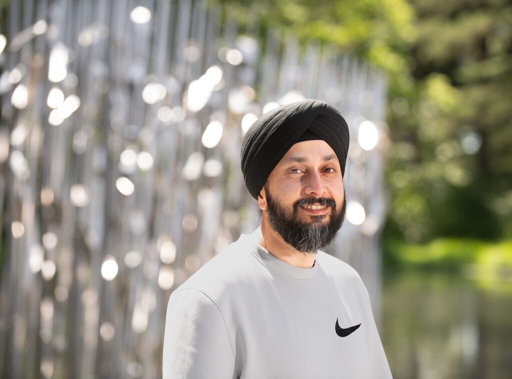 Raminder Chadha earned his Executive MBA at Foster to sharpen his strategic thinking and broaden his leadership perspective.